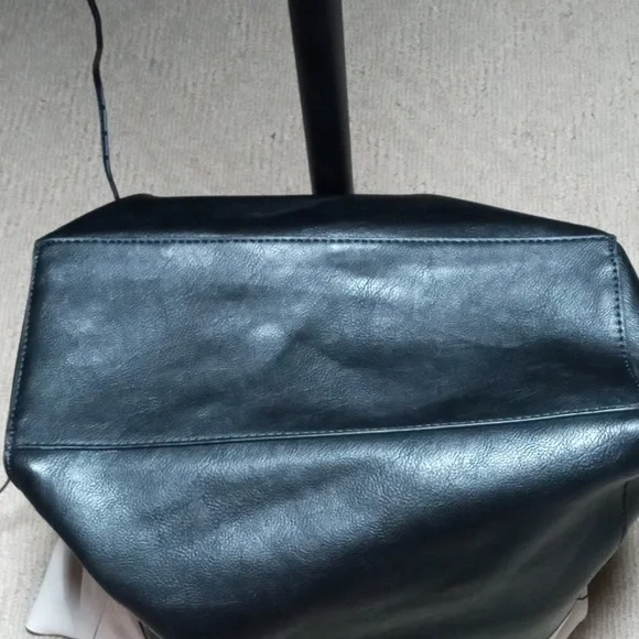 Lilly & Ivy, Tote Bag - Picture 4 of 8